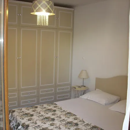 Apartamento Neshevi Tsarevo